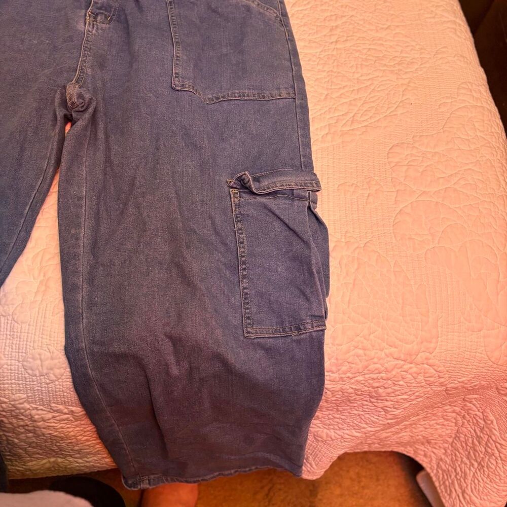 Unbranded Women's Blue and Navy Jeans
